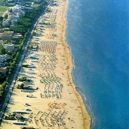 Ampia Con Giardino Giulianova